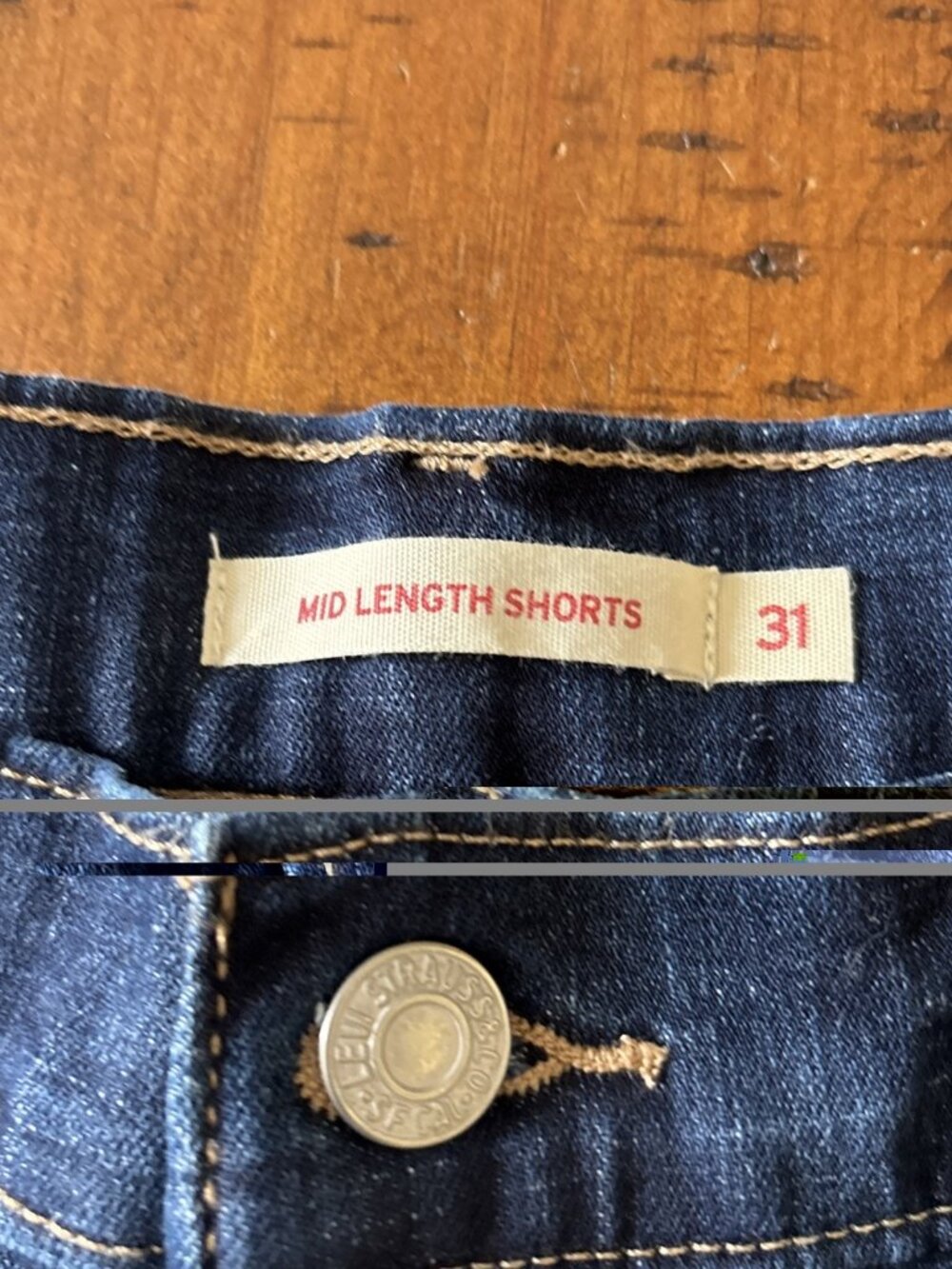 Levi’s Ladies Mid Length Shorts Size 31 - Picture 3 of 7